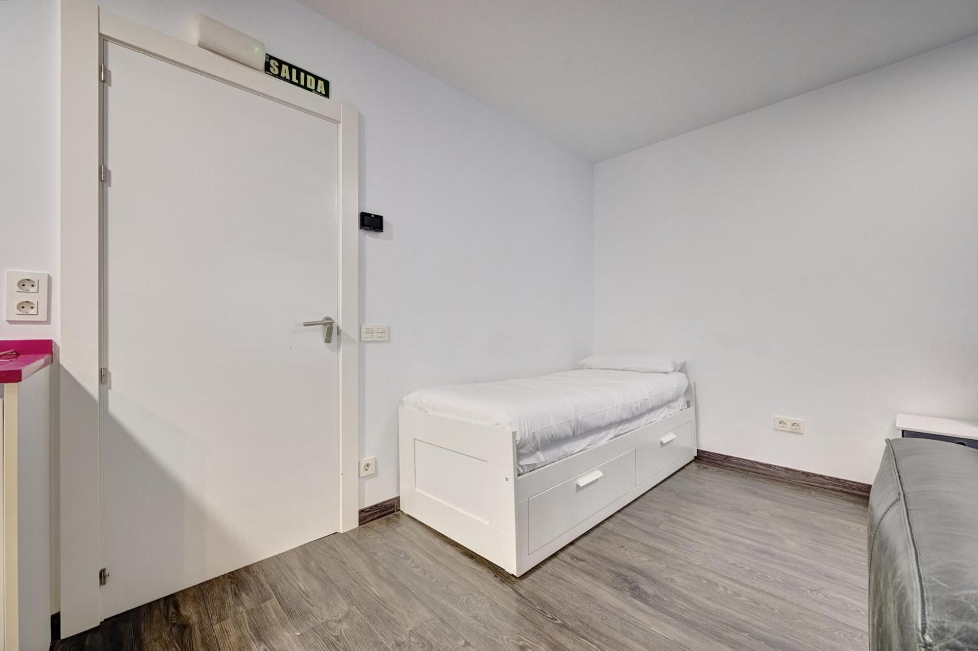 El Navarro Suite By Clabao Pamplona Exterior photo